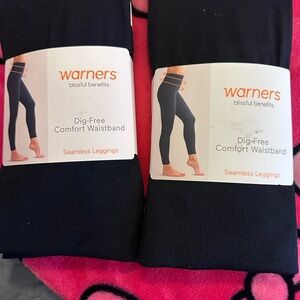 Warner's Black Seamless Comfort Leggings